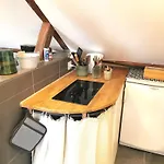 Apartment Deux Pieces Sous Les Toits