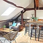 Deux Pieces Sous Les Toits Apartment