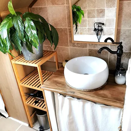 Deux Pieces Sous Les Toits Daire *