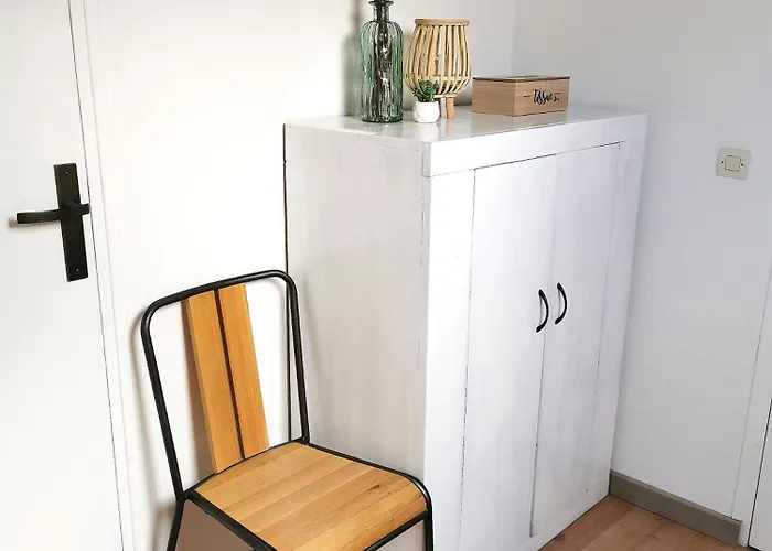 Deux Pieces Sous Les Toits 公寓