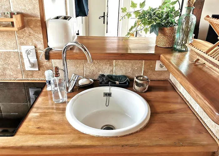 Deux Pieces Sous Les Toits 公寓 *