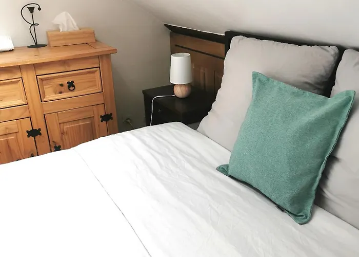 Deux Pieces Sous Les Toits * 图尔