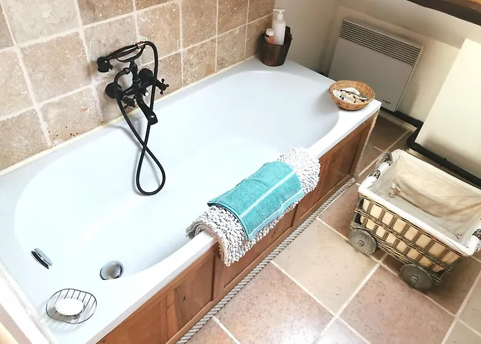 Deux Pieces Sous Les Toits 公寓 *